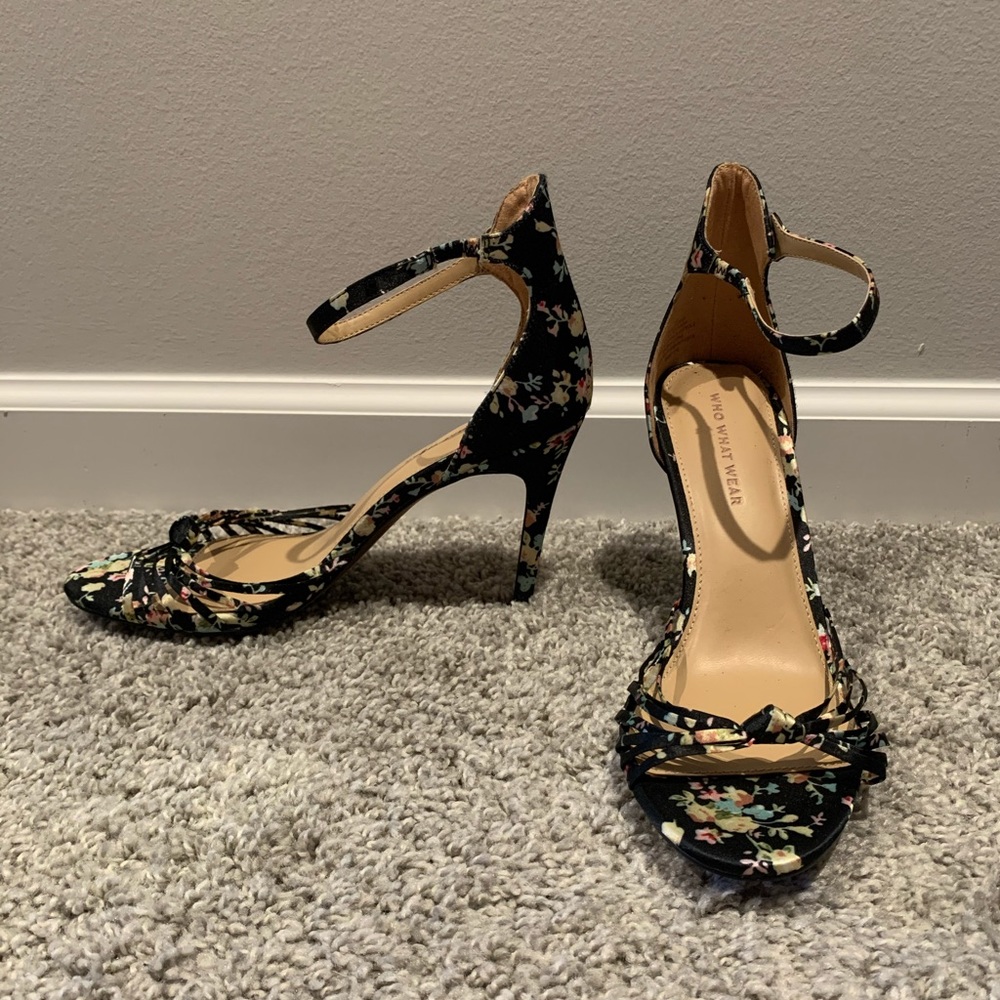 Floral Pumps - Size 8 1/2